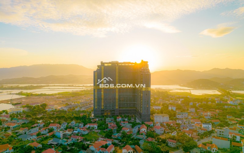 Bán gấp căn hộ 32,4m2 Lynn Times Thanh Thuỷ full nội thất view sông giá 1 tỷ 3